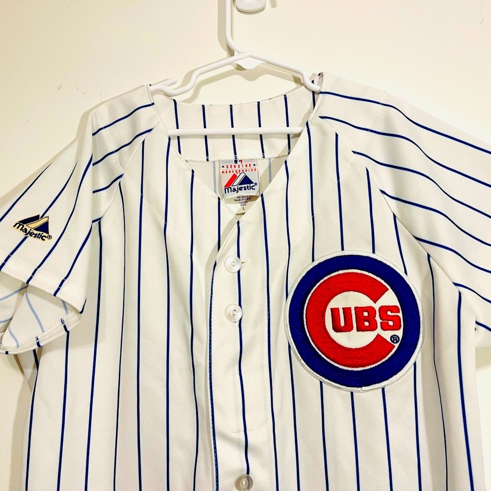 Youth Large Authentic Majestic chicago Cubs baseball Jersey.